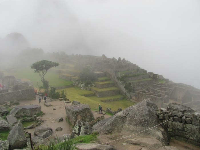 Picchu machu peru summer andbeyond wallpaper wonders wallpapers america travel hike cusco south seven city